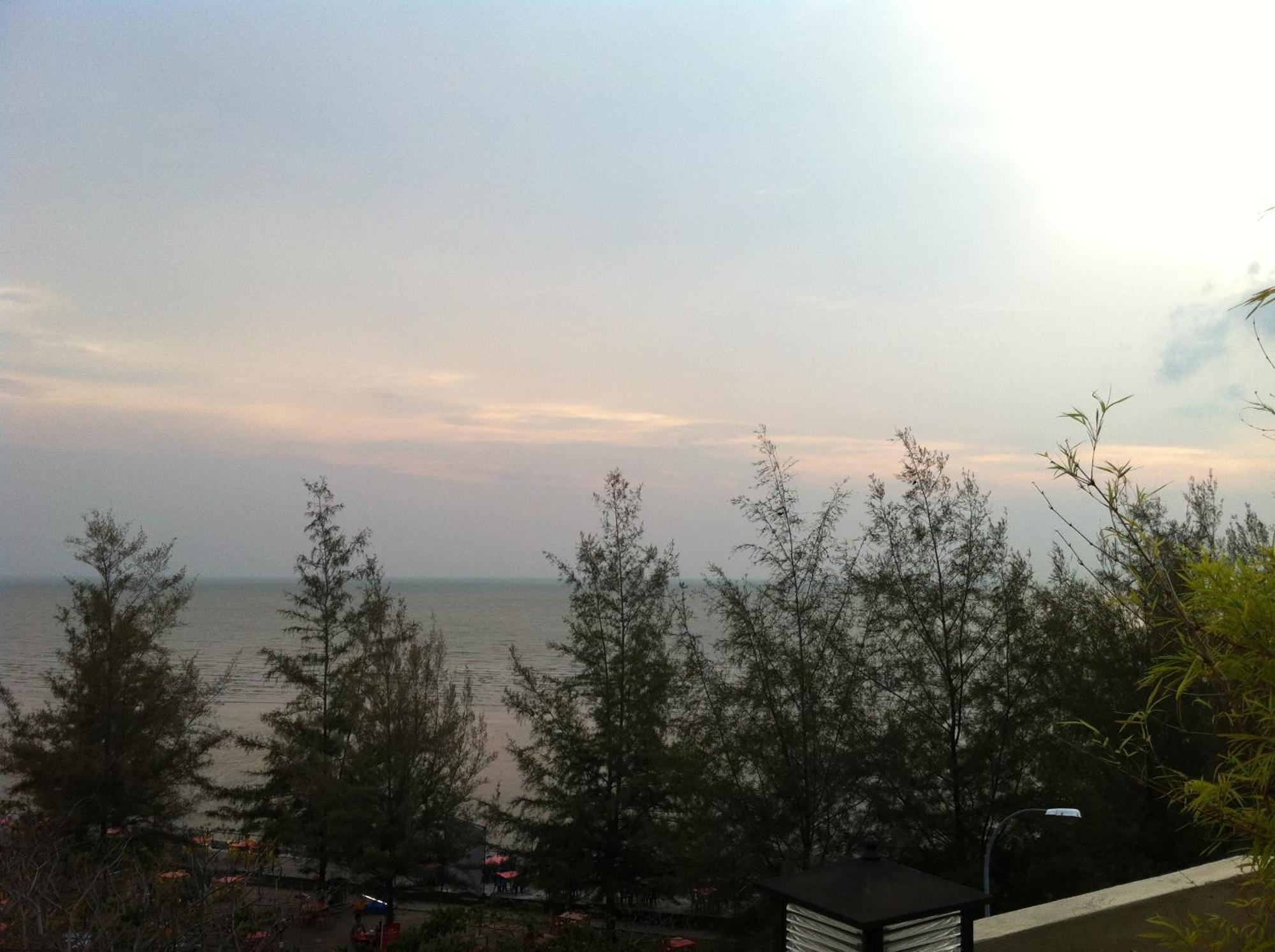 Pontian Garden Hotel Pontian Kecil Exterior photo
